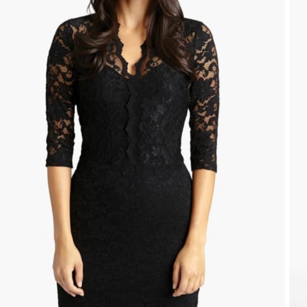 Karen Kane- Scalloped Lace Sheath Dress